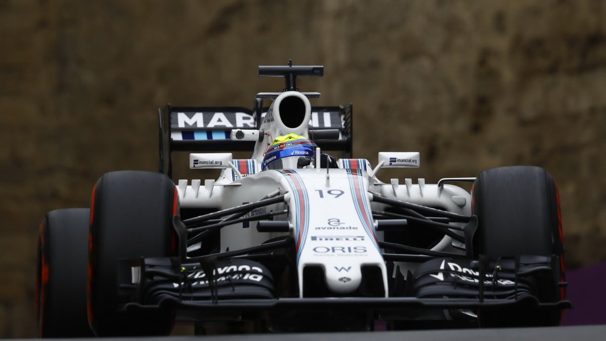 Felipe Massa při tréninku v Baku