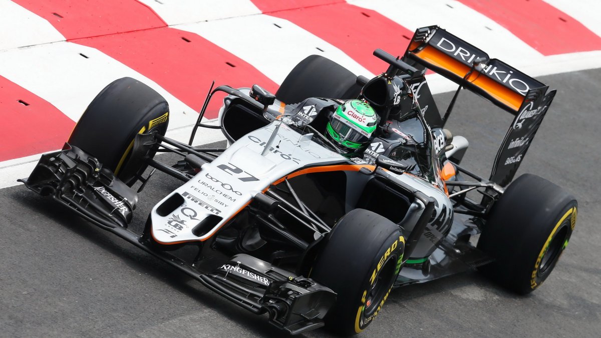 Nico Hülkenberg při tréninku v Baku
