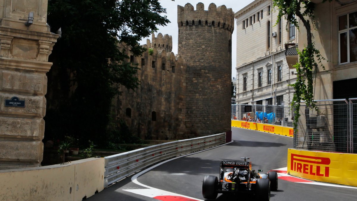 Nico Hülkenberg při tréninku v Baku