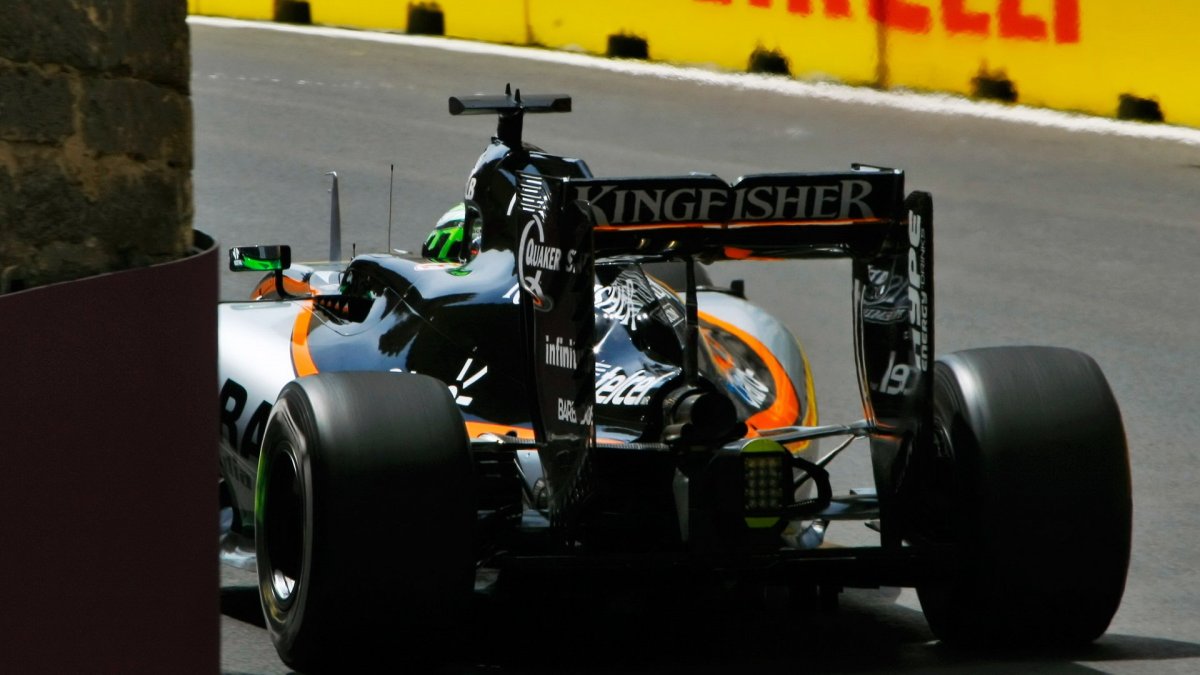 Nico Hülkenberg při tréninku v Baku