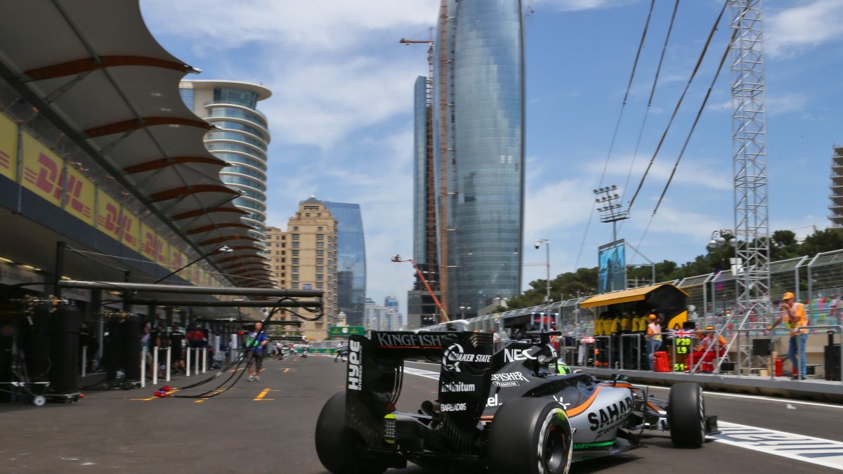 Nico Hülkenberg při tréninku v Baku