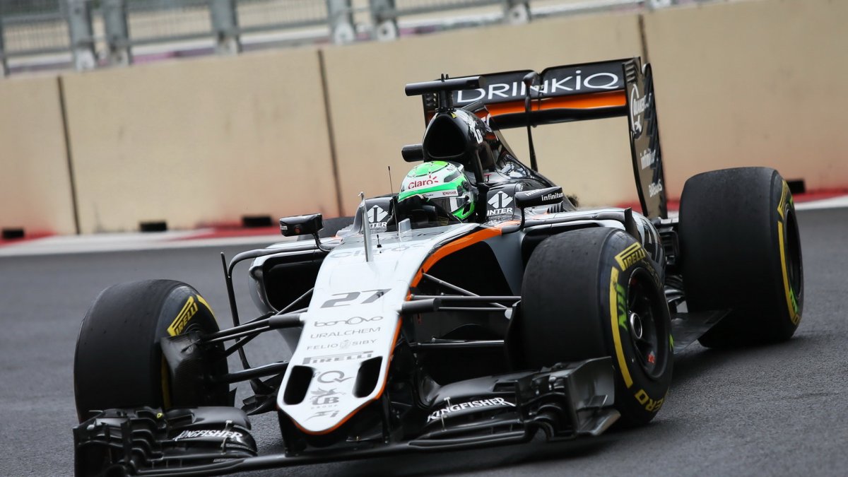 Nico Hülkenberg při tréninku v Baku