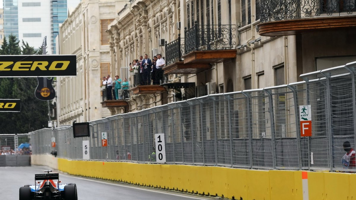 Pascal Wehrlein při tréninku v Baku