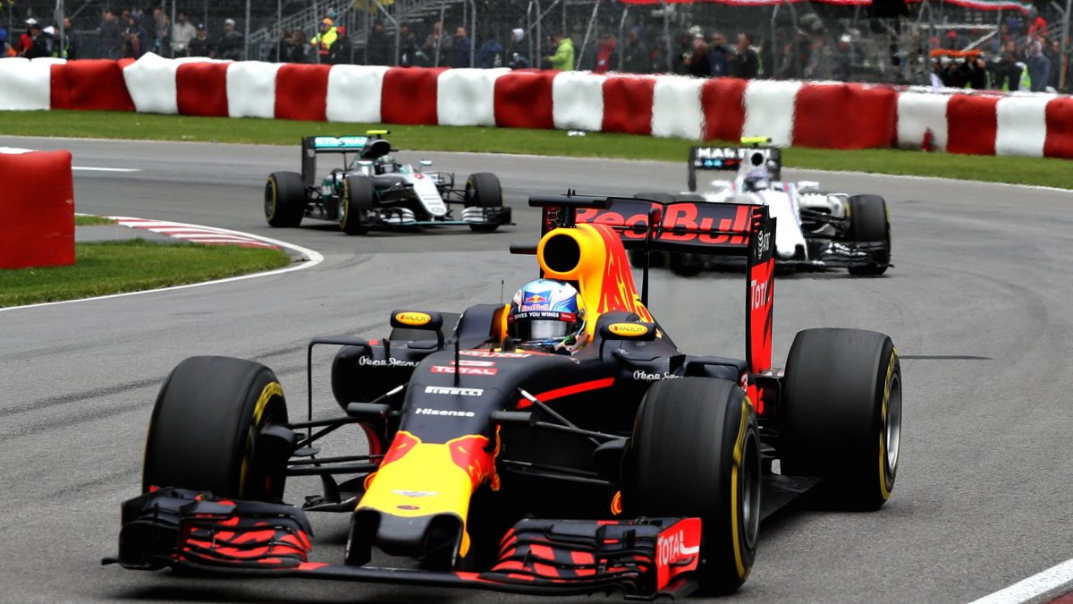 Daniel Ricciardo v závodě v Kanadě