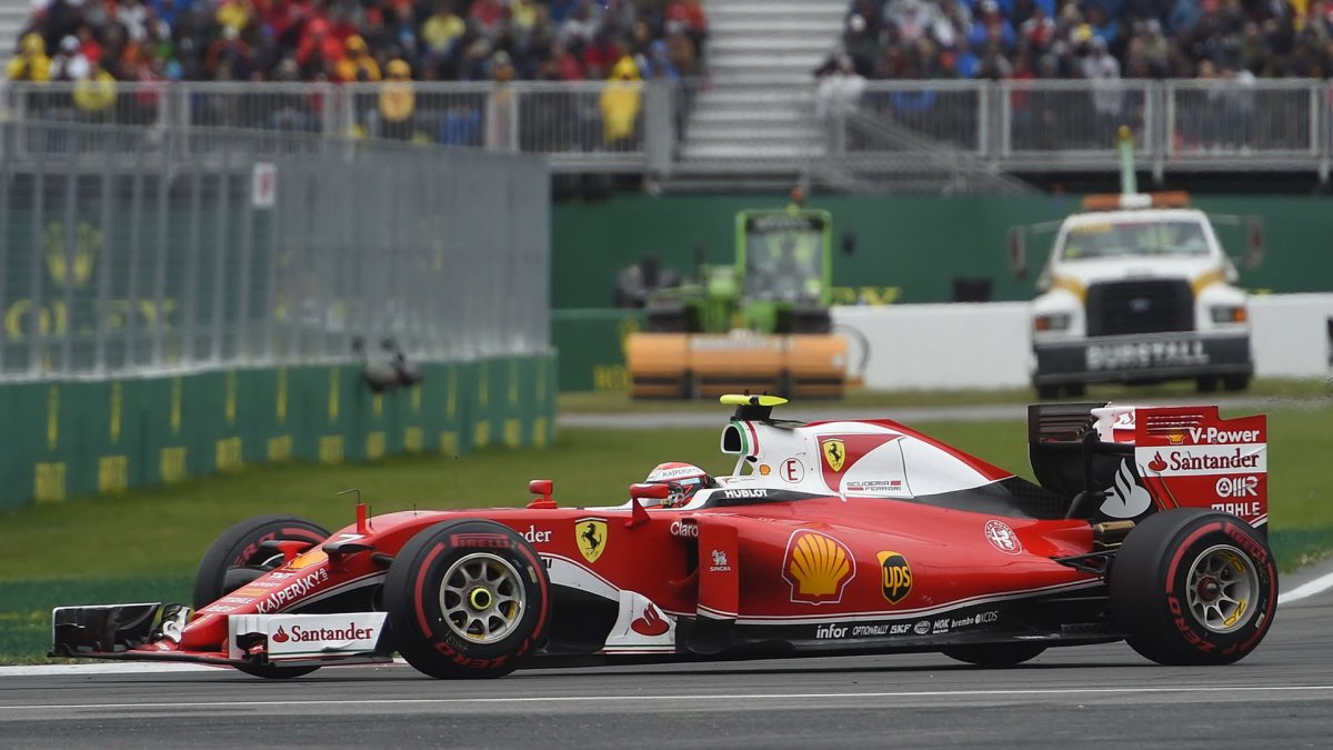 Kimi Räikkönen v závodě v Kanadě
