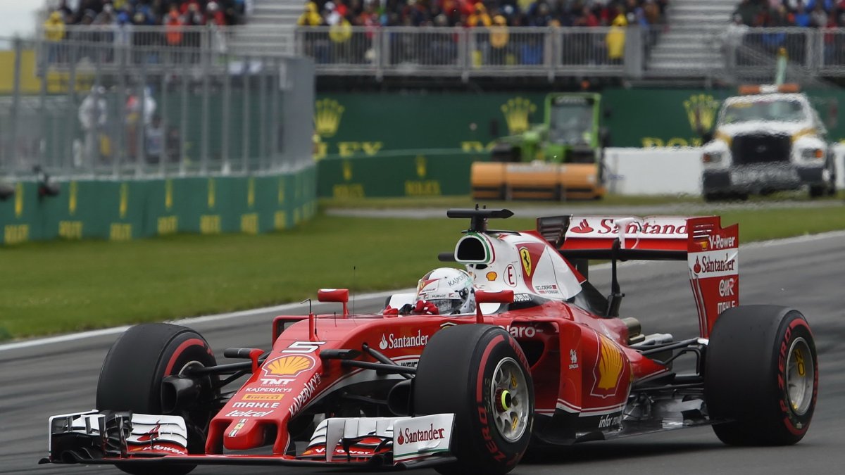 Sebastian Vettel v závodě v Kanadě
