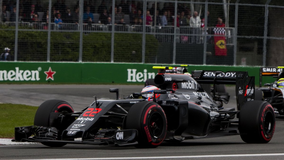 Jenson Button v závodě v Kanadě