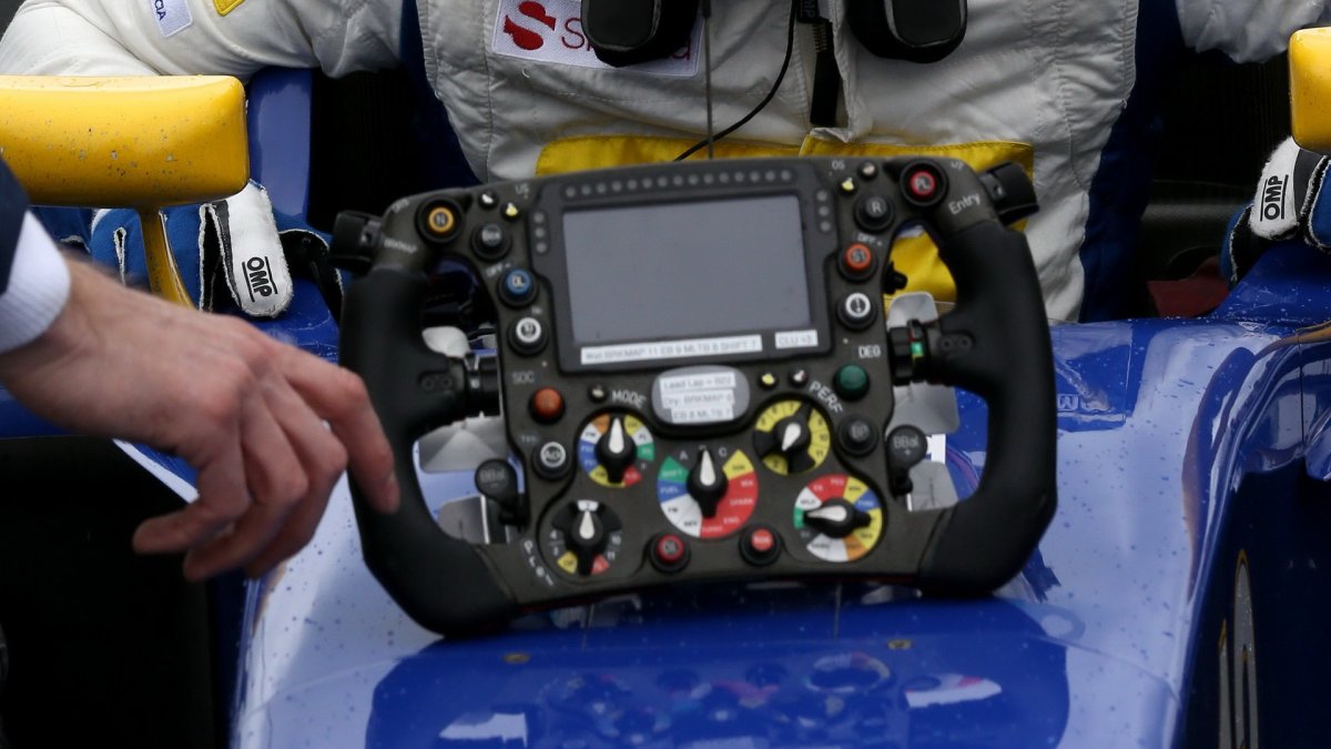 Volant vozu Sauber C35 - Ferrari v Kanadě