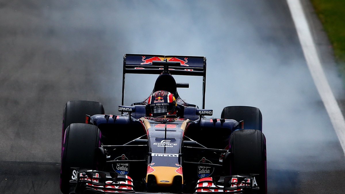 Daniil Kvjat v závodě v Kanadě