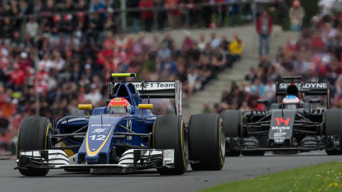 Felipe Nasr a Fernando Alonso v závodě na Red Bull Ringu