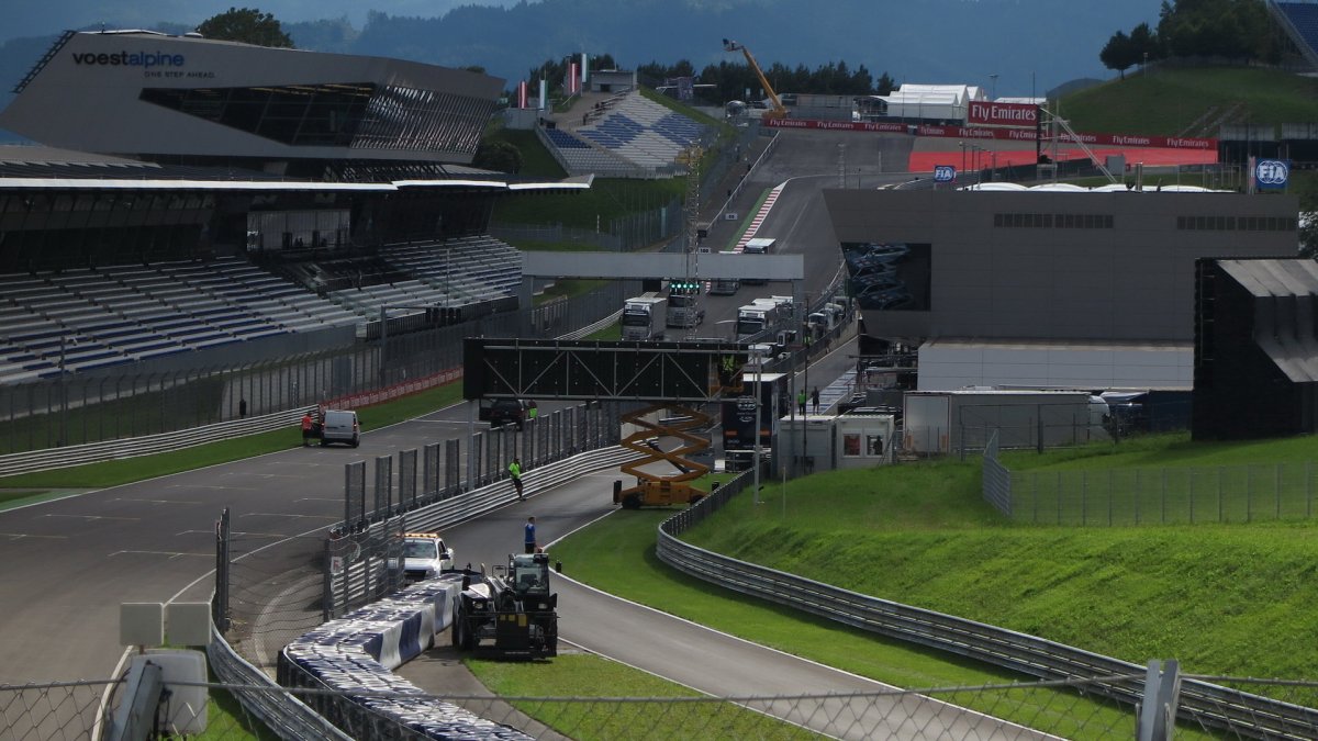 Středeční přípravy na okruhu Red Bull Ring v Rakousku
