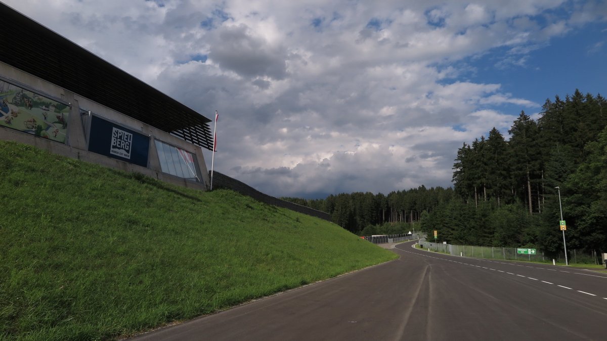 Středeční přípravy na okruhu Red Bull Ring v Rakousku