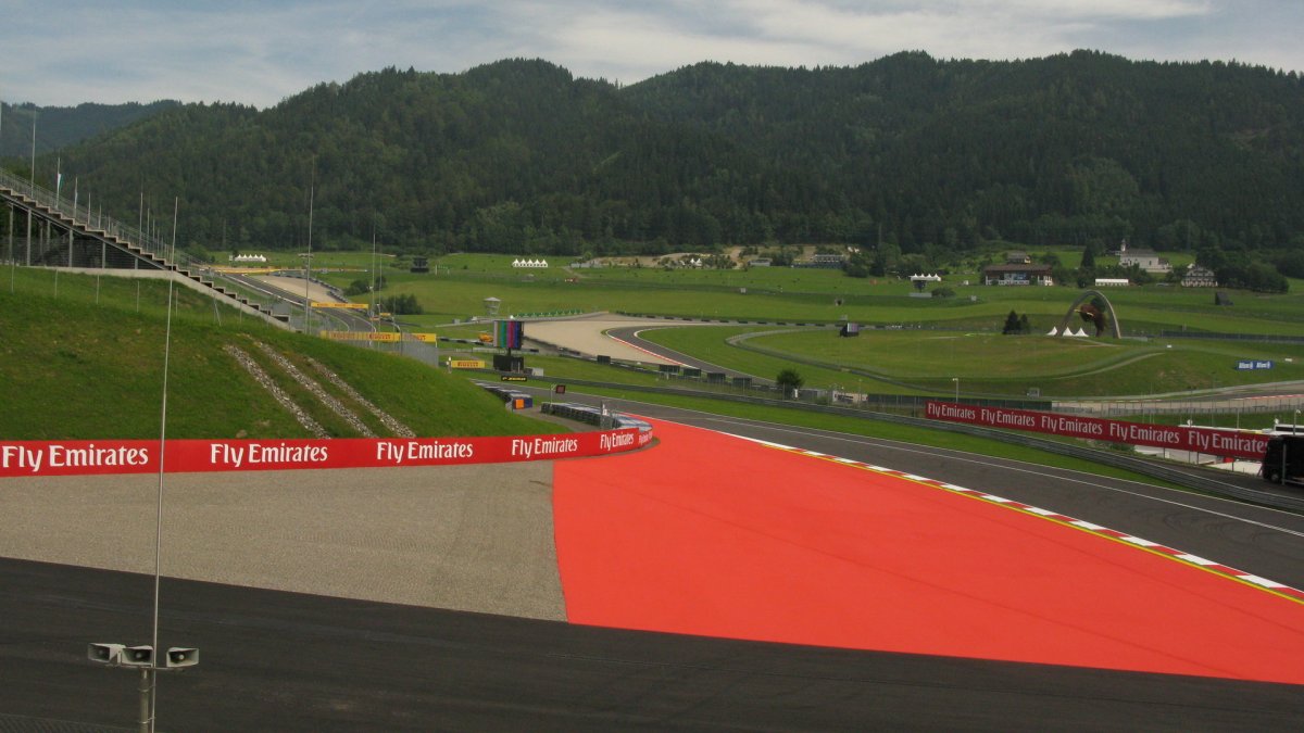 Čtvrteční procházka kolem okruhu Red Bull Ring v Rakousku