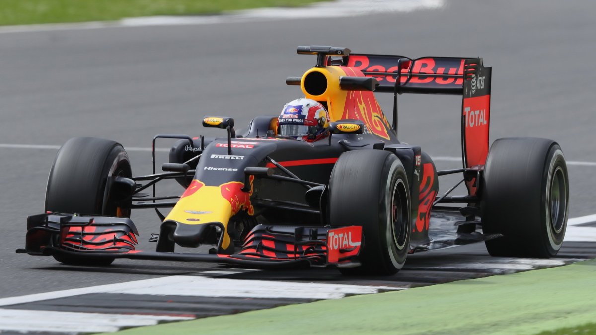 Piere Gasly při posledních sezónních testech v Silverstone, druhý den