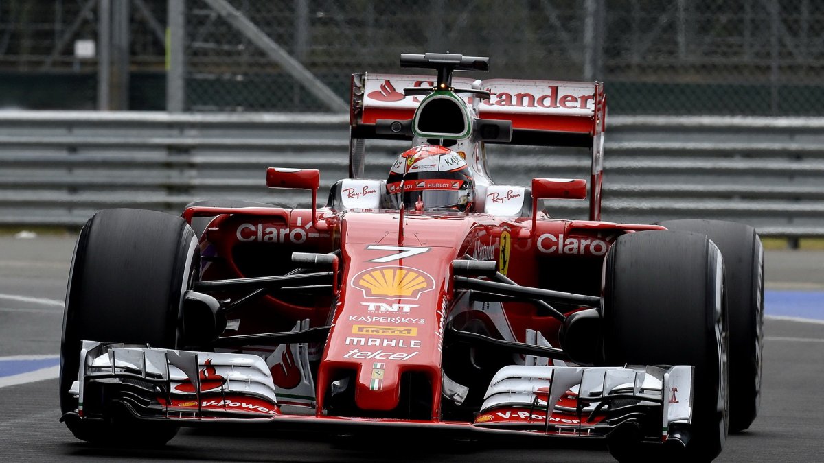 Kimi Räikkönen při posledních sezónních testech v Silverstone, druhý den