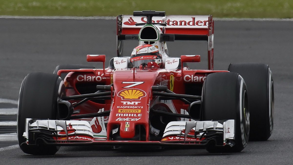 Kimi Räikkönen při posledních sezónních testech v Silverstone, druhý den