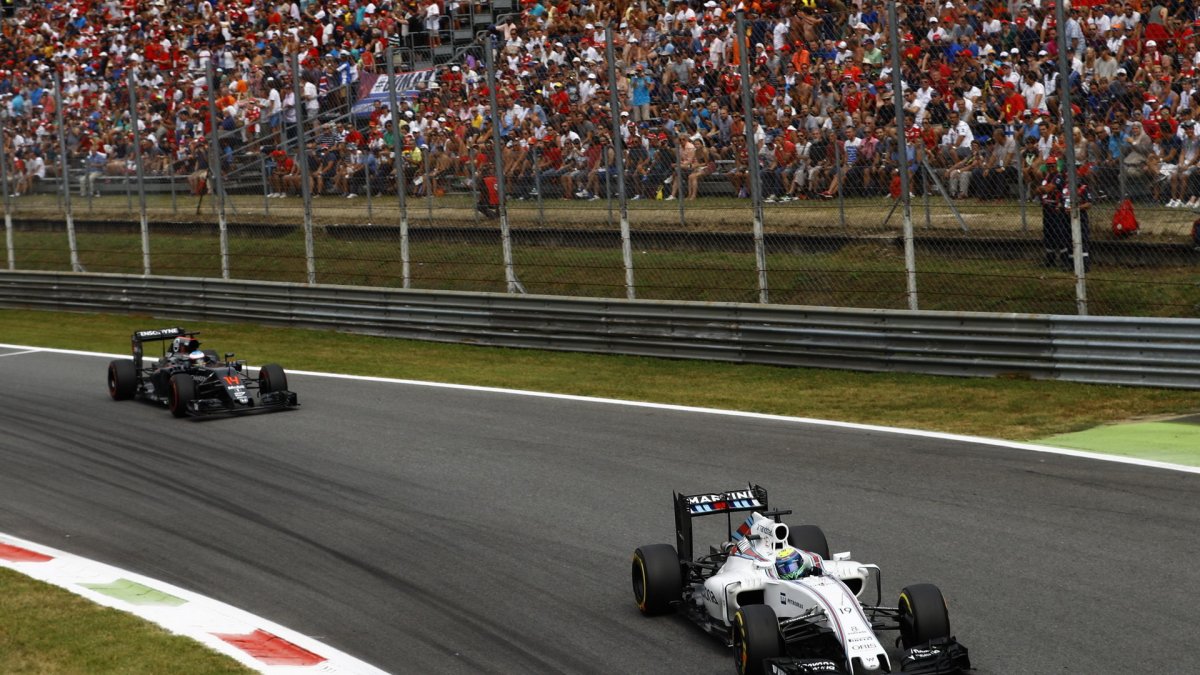 Felipe Massa a Fernando Alonso v závodě na Monze