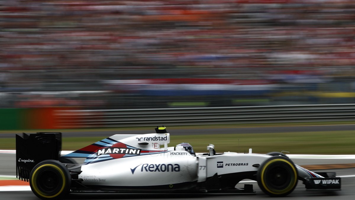 Valtteri Bottas v závodě na Monze