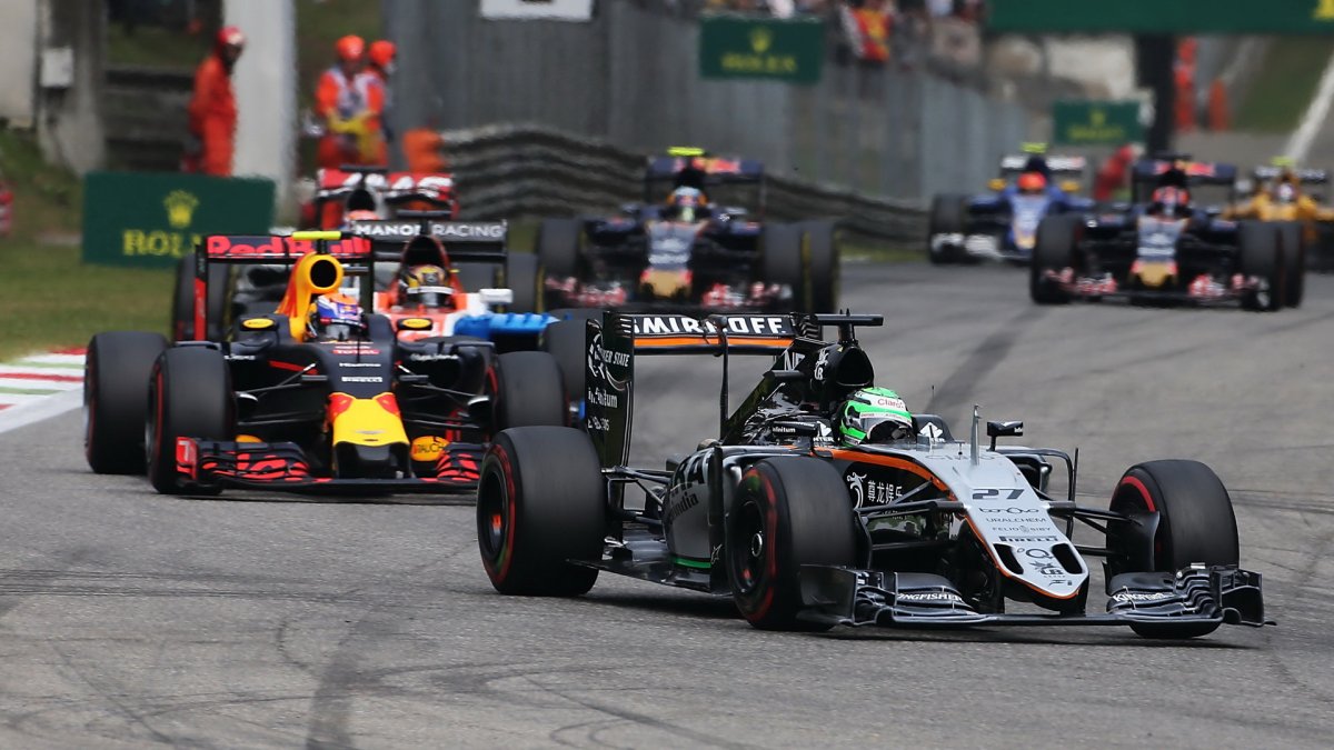 Nico Hülkenberg v závodě na Monze