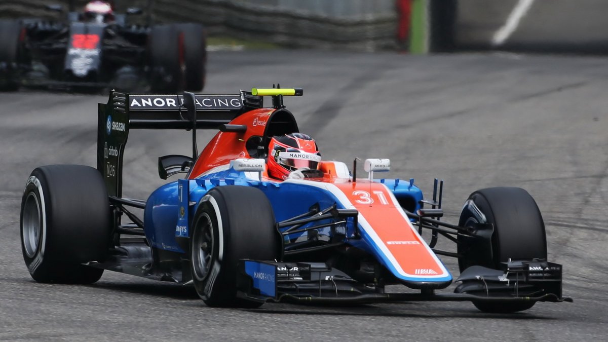Esteban Ocon v závodě na Monze