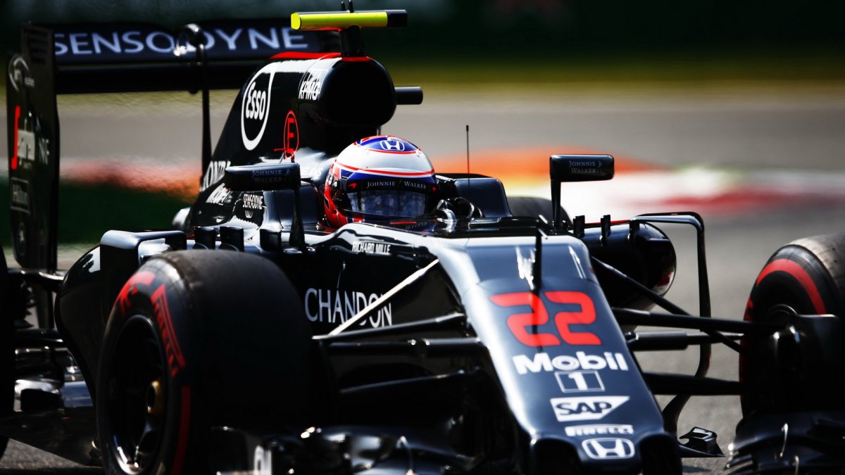 Jenson Button v kvalifikaci na Monze