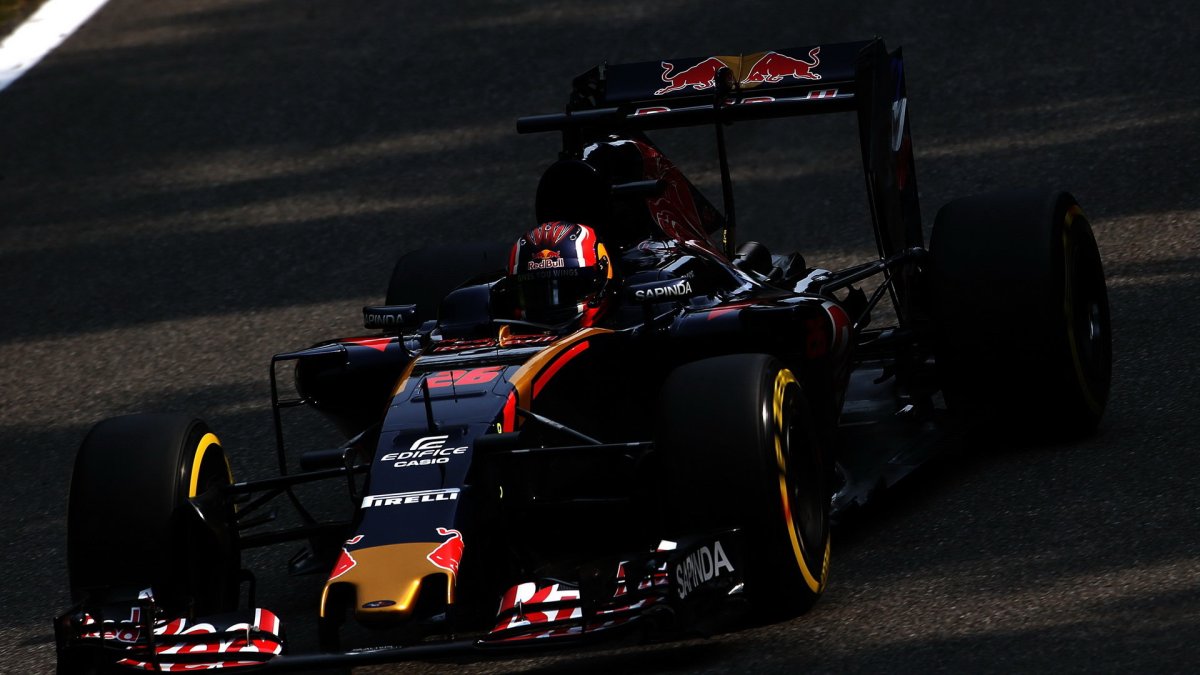 Daniil Kvjat v kvalifikaci na Monze