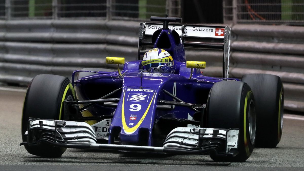 Marcus Ericsson v závodě v Singapuru