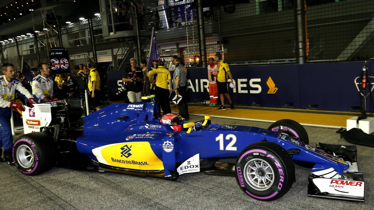 Felipe Nasr před závodem v Singapuru