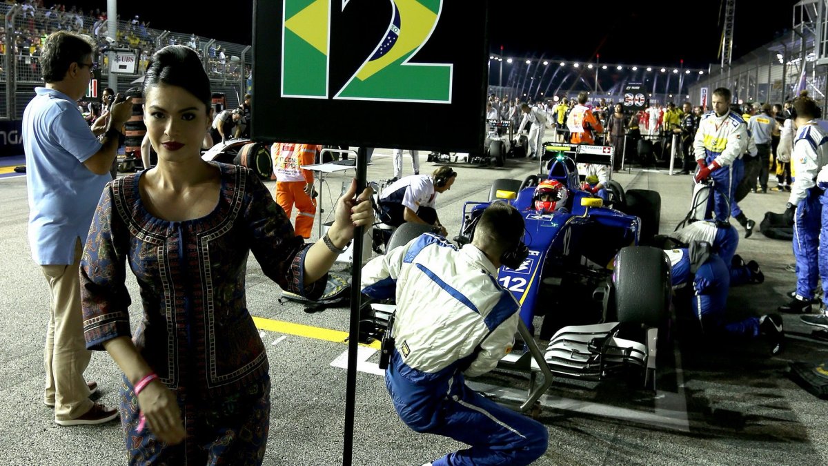 Felipe Nasr před závodem v Singapuru
