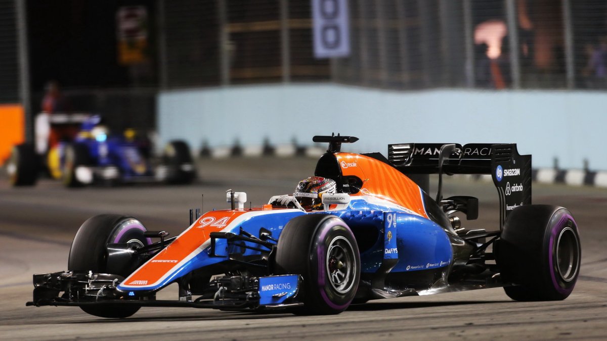 Pascal Wehrlein v závodě v Singapuru