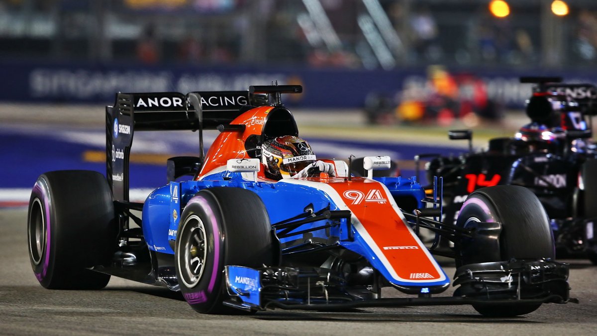 Pascal Wehrlein v závodě v Singapuru