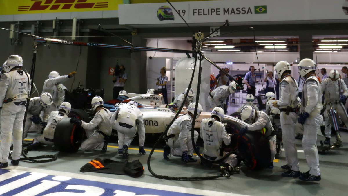 Felipe Massa v závodě v Singapuru
