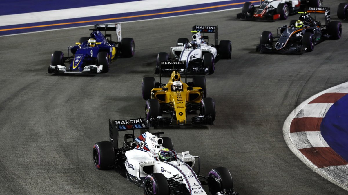Felipe Massa v závodě v Singapuru