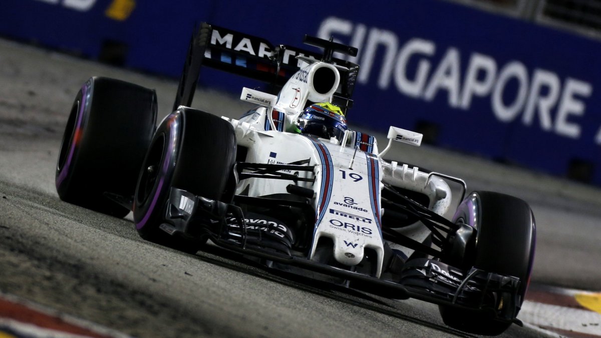 Felipe Massa v závodě v Singapuru
