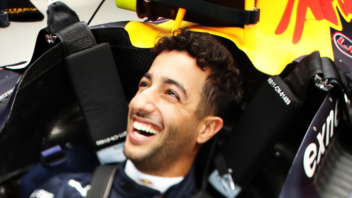 Daniel Ricciardo při sobotním tréninku v Singapuru