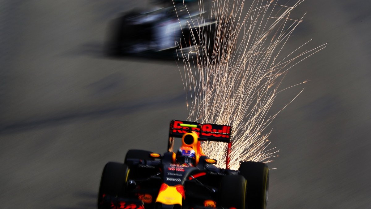 Max Verstappen v kvalifikaci v Singapuru