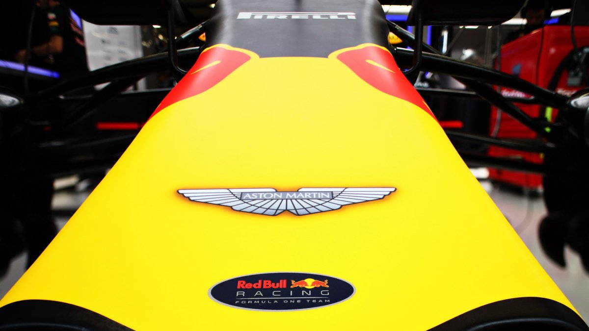 Red Bull v Singapuru