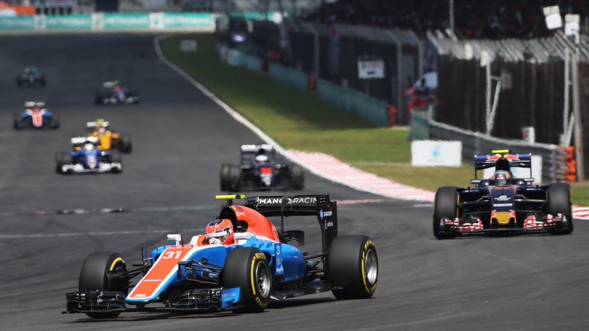 Esteban Ocon v závodě v Malajsii