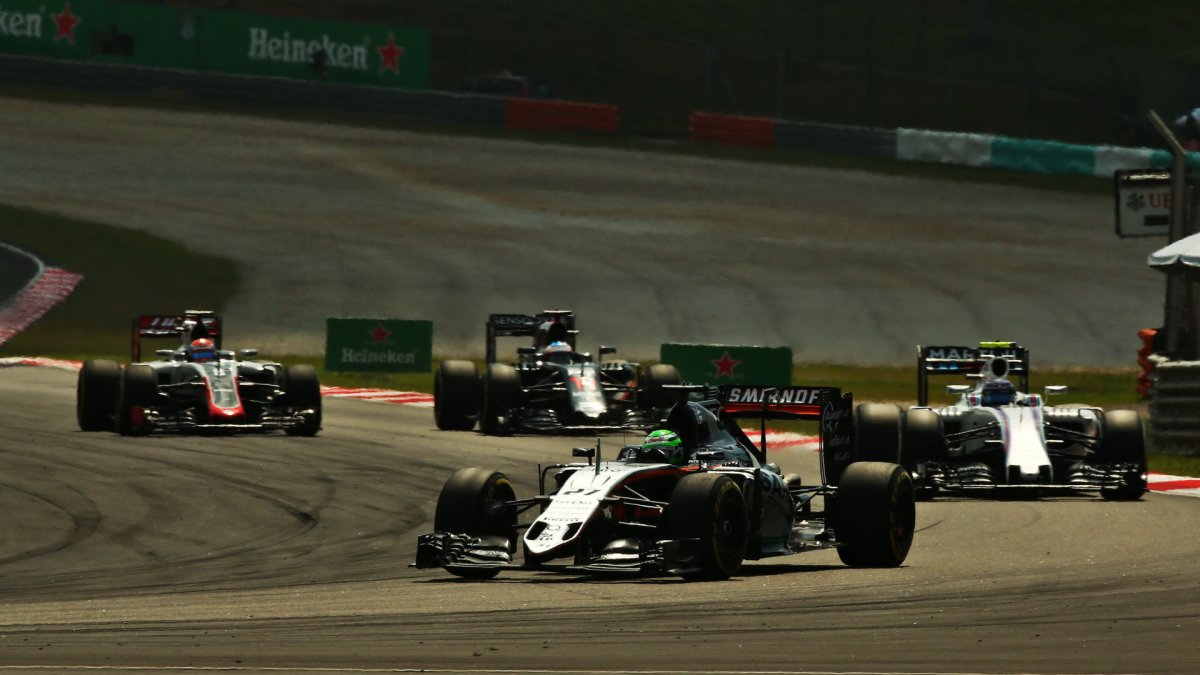 Nico Hülkenberg v závodě v Malajsii