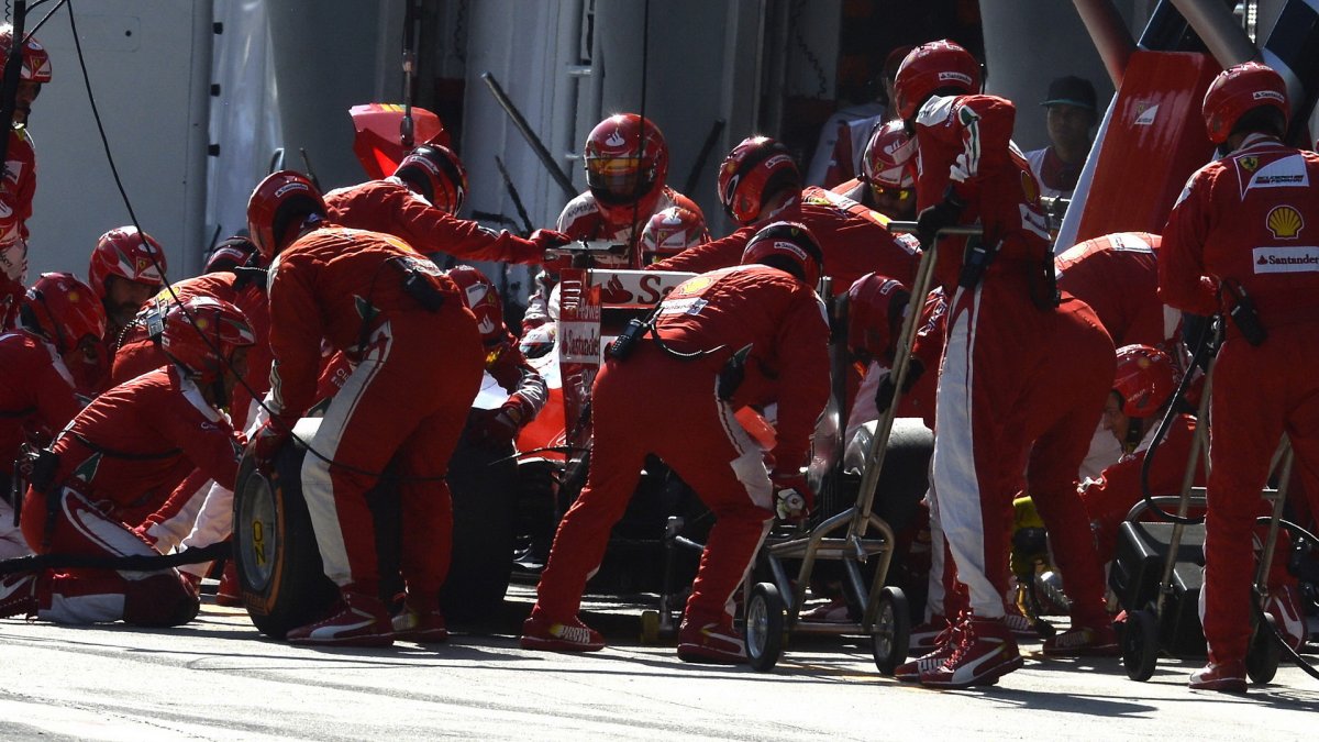 Kimi Räikkönen v závodě v Malajsii