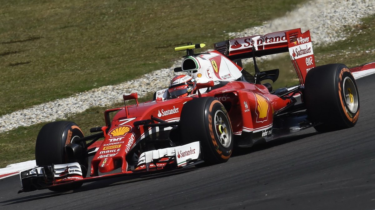 Kimi Räikkönen v závodě v Malajsii