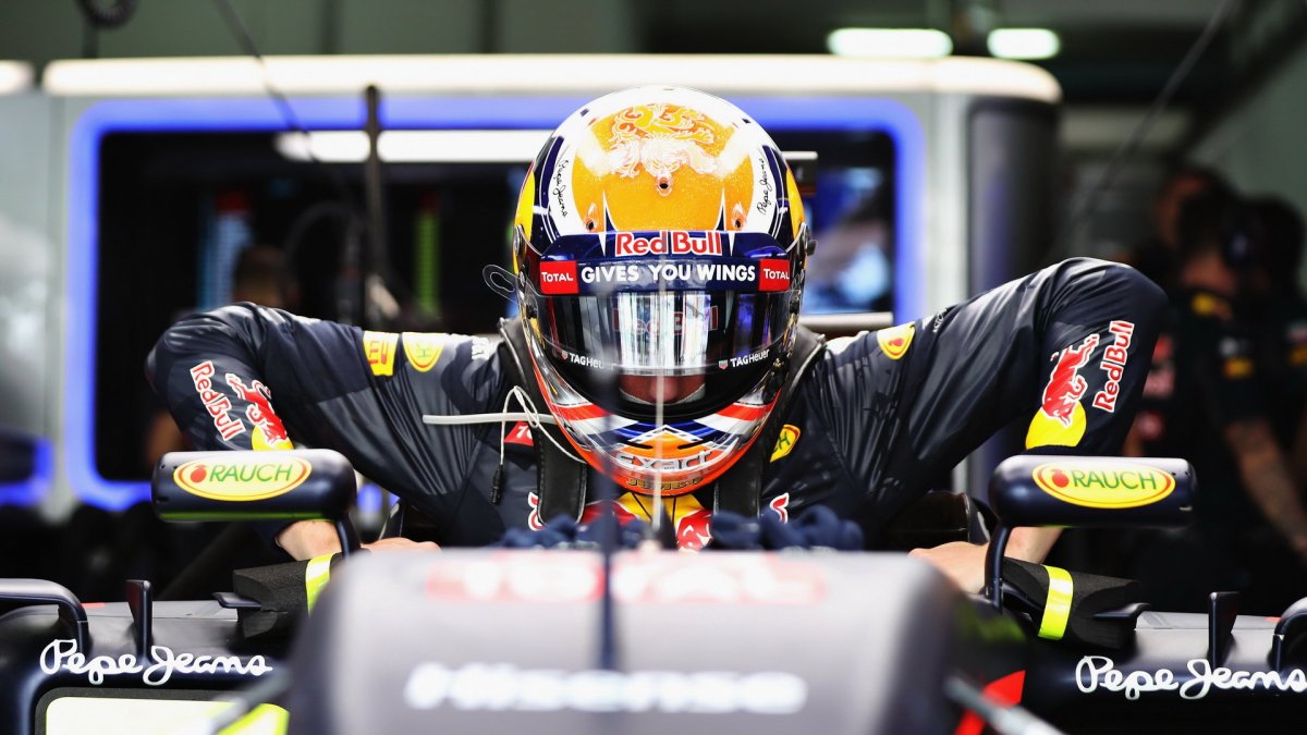 Max Verstappen v kvalifikaci v Malajsii