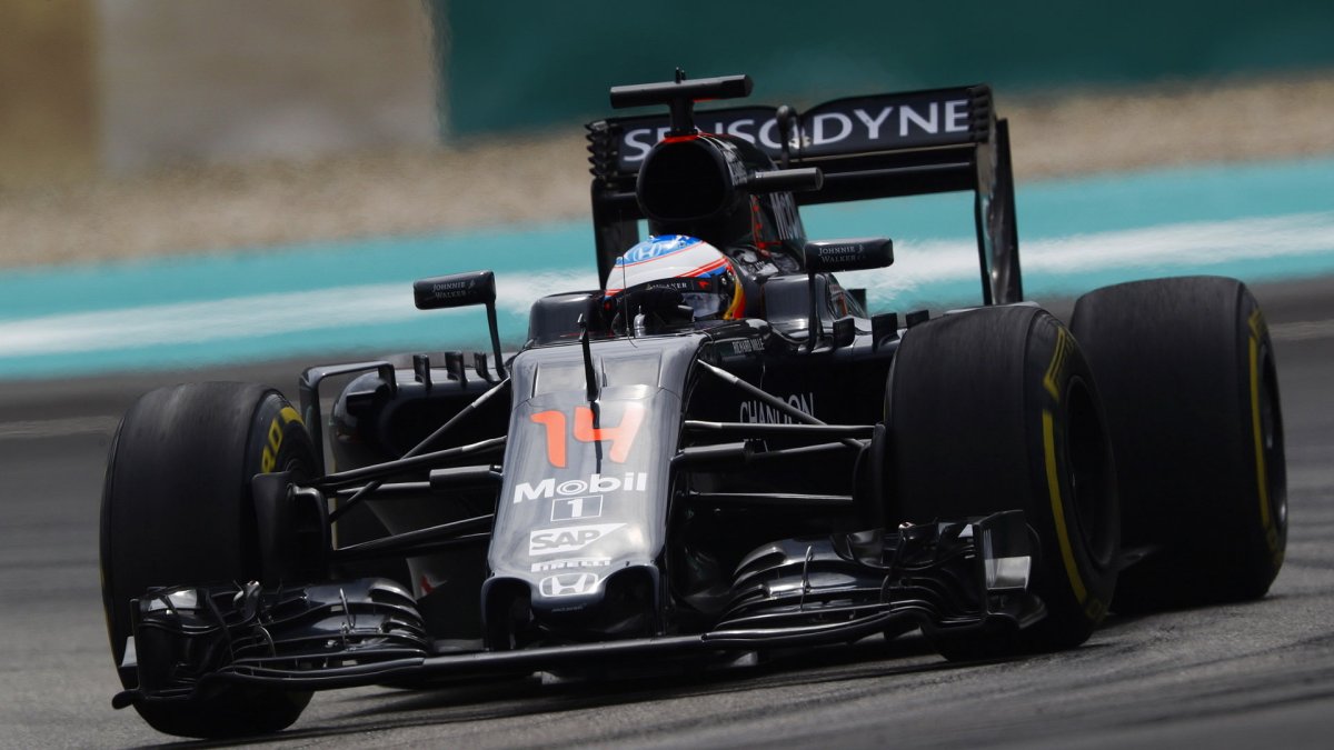 Fernando Alonso v kvalifikaci v Malajsii