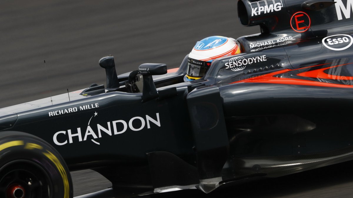 Fernando Alonso v kvalifikaci v Malajsii