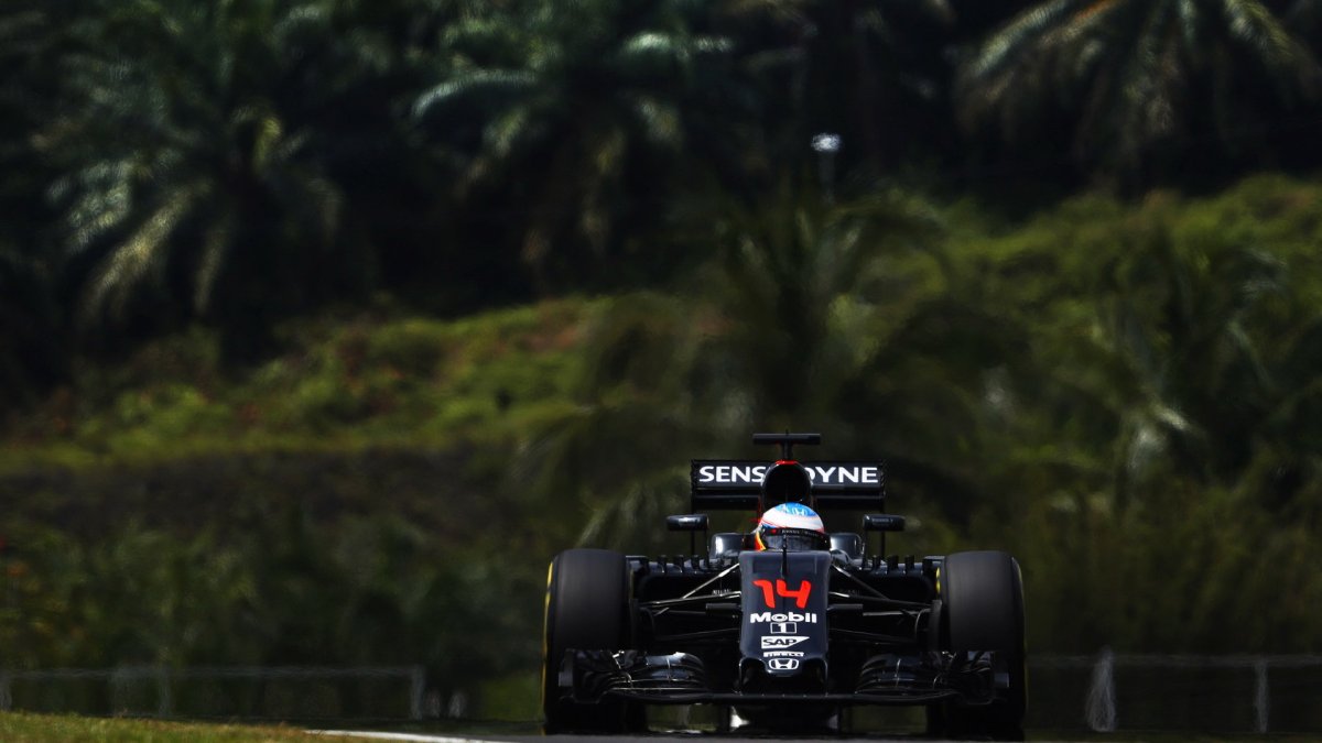 Fernando Alonso v kvalifikaci v Malajsii