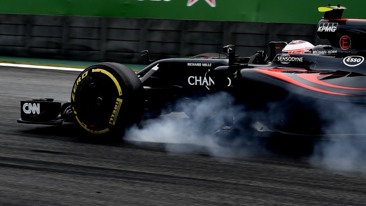 Jenson Button probrdzil v kvalifikaci v Brazílii