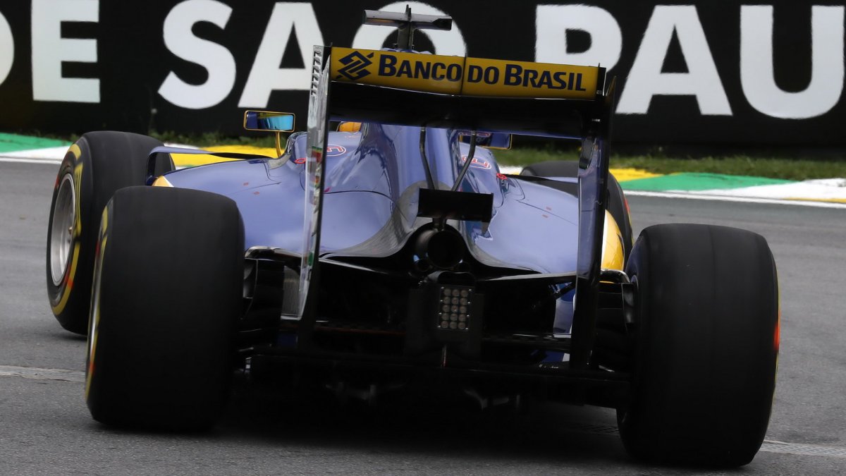 Marcus Ericsson v kvalifikaci v Brazílii