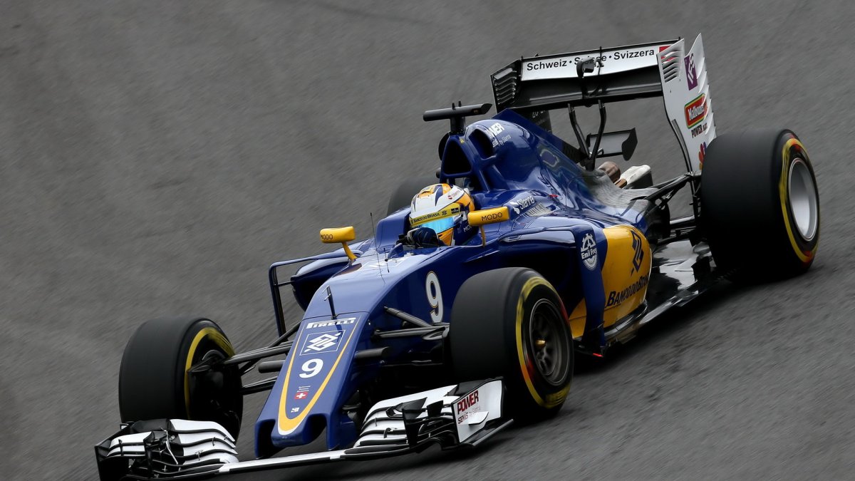Marcus Ericsson v kvalifikaci v Brazílii