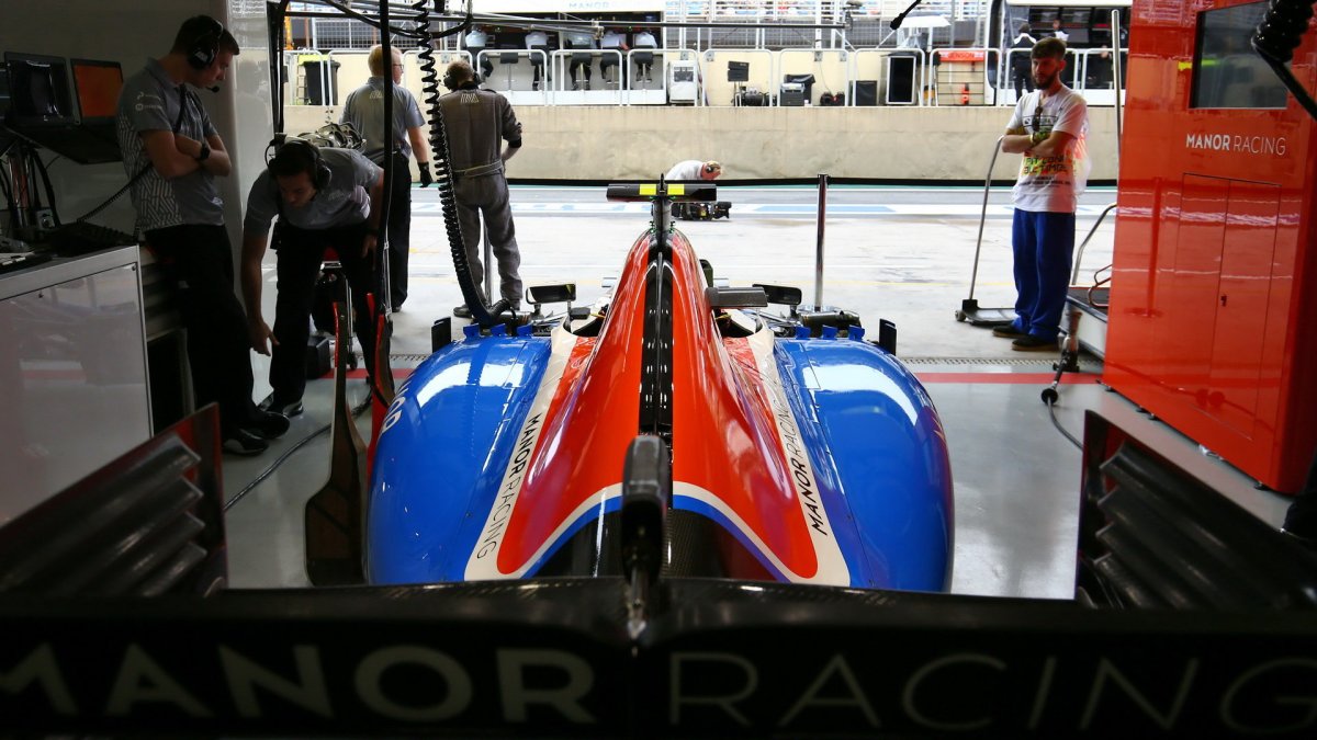 Esteban Ocon v kvalifikaci v Brazílii