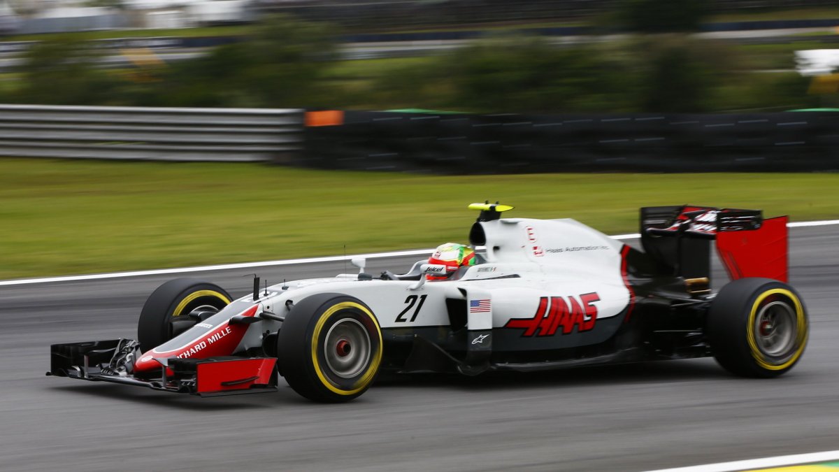 Esteban Gutiérrez v kvalifikaci v Brazílii